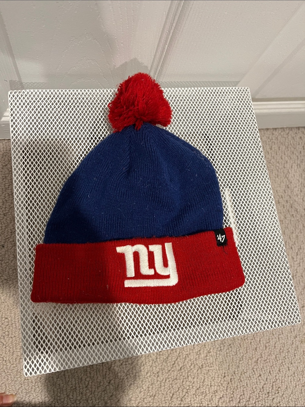47 New York Giants Knit Pom Beanie - Blue & Red